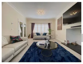 House with barbecue & garden - Image 2