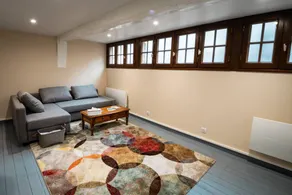 Cottage | City view - Image 2