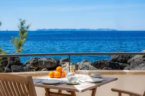 Villa with terrace | Sea view - Image 2