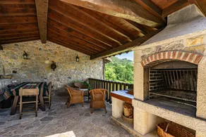 Casa vacacional con barbacoa, jardín y terraza | Vistas a la montaña | Perfecta para el trabajo en remoto - Image 2
