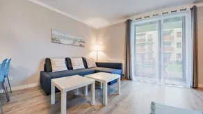Apartment with terrace & garden - Image 4