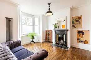 Family-oriented holiday apartment with garden - Image 4