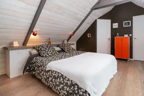 Children-friendly bed and breakfast with pool, terrace & garden | Garden view - Image 2