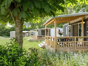Chalet with heated pool - Image 4
