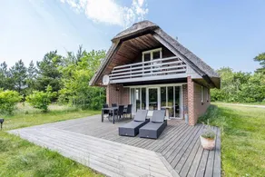 House with BBQ, garden & terrace - Image 2