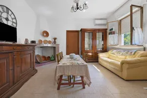 House with garden - Image 3