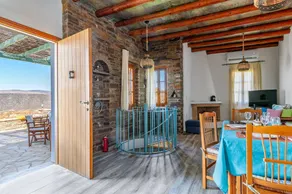 Holiday home with terrace & garden | Mountain view - Image 3
