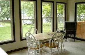 Family-Friendly Waterfront Vacation Rental with Wi-Fi near Saratoga - Image 3