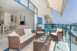 Apartment 'Castell' with Sea View, Wi-Fi and Air Conditioning - Image 2