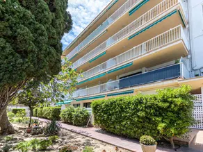 Holiday apartment with terrace - Image 2