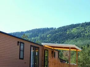Mobile home with heated pool & terrace | Lake view - Image 4
