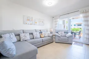 Voll ausgestattete charmante Wohnung mit Garten, Pool und Grill | Gartenblick | Neben dem Strand | Perfekt für die Arbeit von Zuhause - Image 5