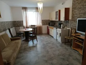 Child-friendly apartment | City view - Image 3
