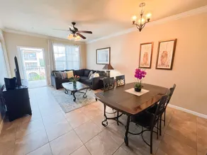 Appartement en copropriété avec piscine - Image 2