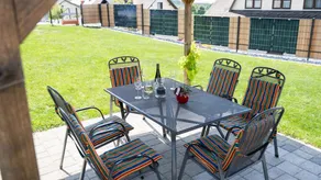 Child-friendly holiday apartment with sauna, garden & barbecue | Garden view | Pet-friendly - Image 4