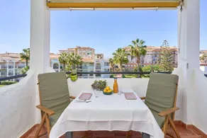 Appartement avec terrasse, internet haut débit et jardin | Vue mer - Image 2