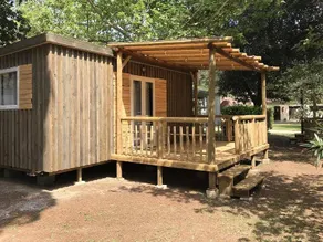 Chalet with heated pool & terrace - Image 4