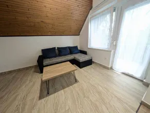 Apartment with terrace & garden - Image 4