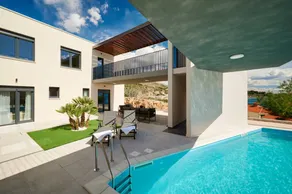 Luxury Villa Tango with Pool - Image 4