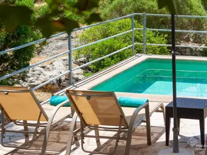 Children-friendly villa with garden, barbeque & terrace - Image 4