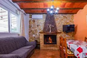 Country House 'Casa Cayo' with Mountain View, Wi-Fi and Air Conditioning - Image 2