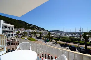 Flat with terrace & garden - Image 3