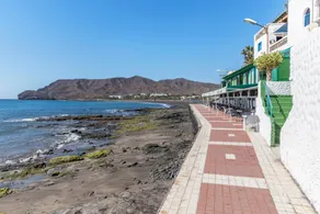 Merveilleux appartement avec terrasse | Plage à proximité - Image 2
