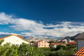Apartment with 2 rooms for 4 persons - Image 2