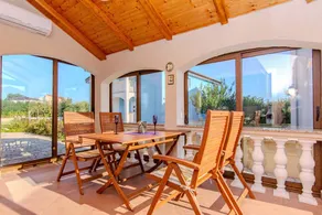 Voll ausgestattetes Ferienhaus mit Grill und Garten | Haustiere sind willkommen - Image 5