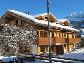 Holiday apartment with garden, barbecue & terrace - Image 2