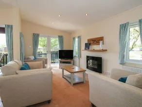 Cottage with garden - Image 3