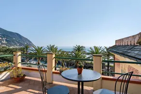 Apartamento vacacional con terraza | Vistas al mar - Image 2