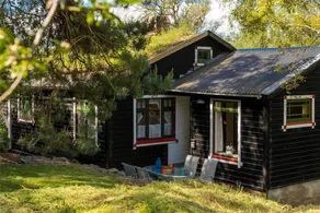 House with barbeque - Image 4