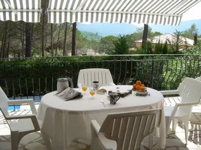 Family-oriented charming villa with garden, terrace & private pool | Panoramic view - Image 5
