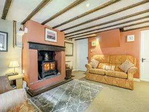 Cottage with garden & barbecue - Image 3