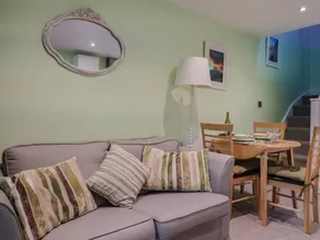 Family-friendly charming cottage with garden | Beach view | Close to the beach | Pets allowed - Image 3