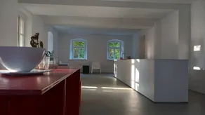Apartamento vacacional con jardín y terraza - Image 2