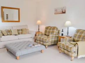 Family-friendly cottage with BBQ & garden | Sea view - Image 5