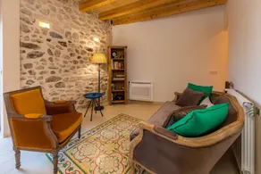 Holiday home with terrace | City view - Image 2
