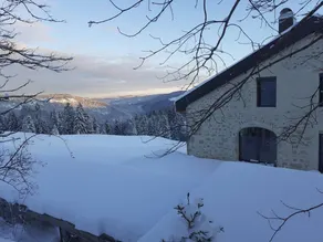 Appartamento con internet veloce, barbecue e giardino | Vista sulla montagna - Image 3