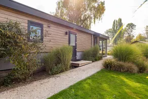 Tidy Chalet With Dishwasher Near the River Maas - Image 4