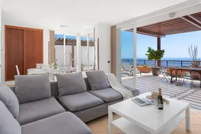 Holiday Apartment 'Obsidian Villa Bentayga' with Sea View and Wi-Fi - Image 4