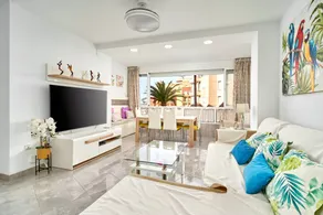 Ferienwohnung mit Pool und Garten | Meerblick - Image 4