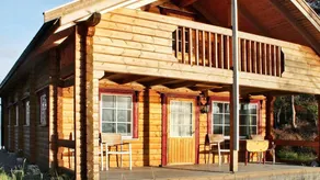 Holiday home with garden & terrace - Image 2