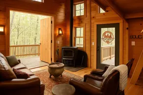 Magical Family Tree House in Secluded Woodland near Germantown, Kentucky - Image 2