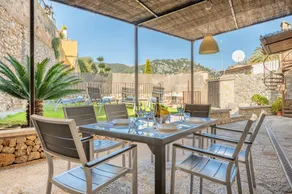 Maison entièrement équipée avec terrasse, internet haut débit et piscine privée | Vue jardin | Adaptée au travail à distance | Avec animaux acceptés - Image 4