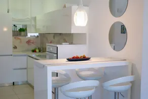 Apartment with garden - Image 5