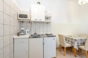 Wonderful studio with barbecue | Close to the beach - Image 4