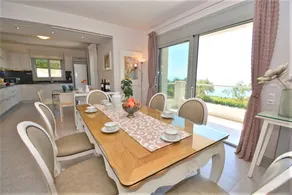 Villa with barbeque, private pool & garden | Mountain view - Image 5