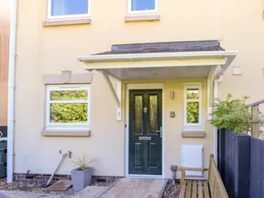 Family-friendly cottage with garden - Image 4